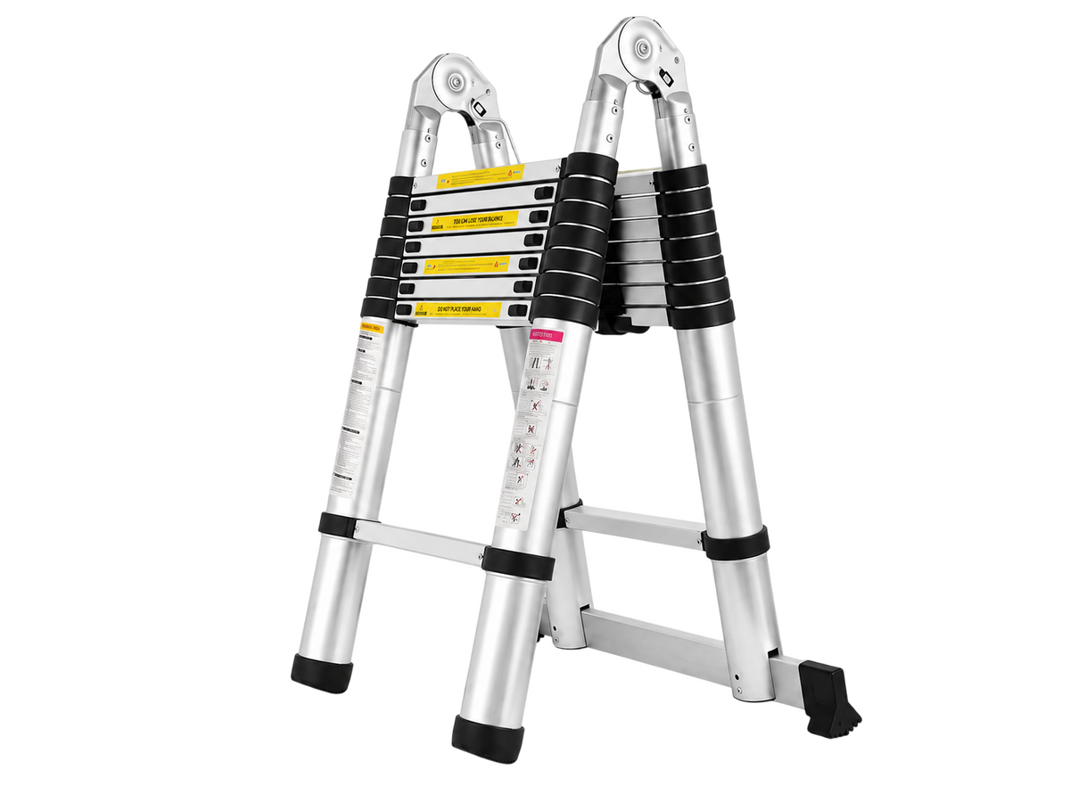 Échelle multifonction STANDEK 3,8 m en position escabeau autoportant